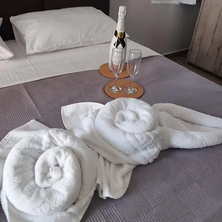 Nioplias Luxury 3* بيفكوهوري