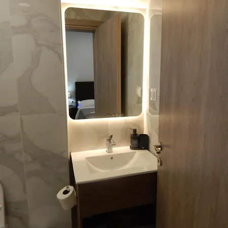 Nioplias Luxury بيفكوهوري