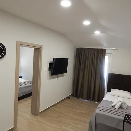 Nioplias Luxury بيفكوهوري