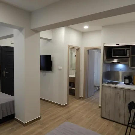 Nioplias Luxury بيفكوهوري