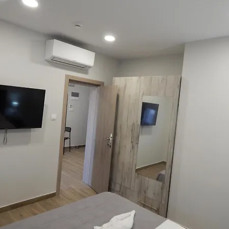 Nioplias Luxury Aparthotel 3*