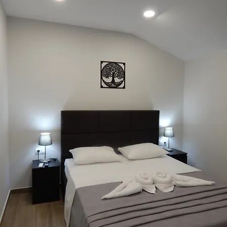 Nioplias Luxury 3*