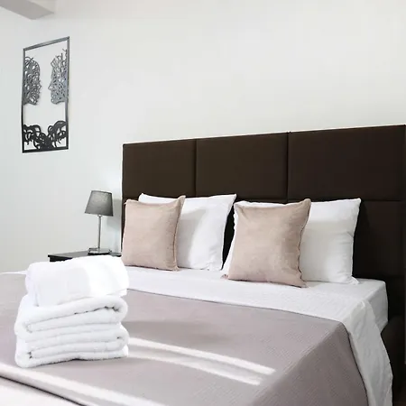 Nioplias Luxury