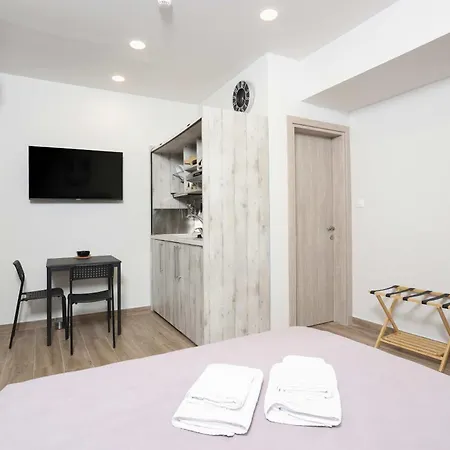 Nioplias Luxury Lejlighedshotel 3*