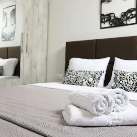 Aparthotel Nioplias Luxury 3*