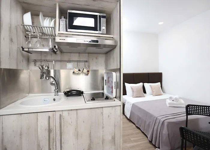Nioplias Luxury