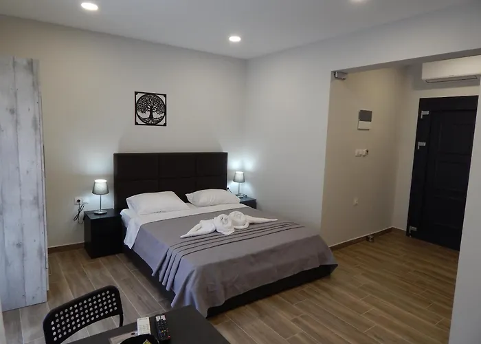 Nioplias Luxury 3*