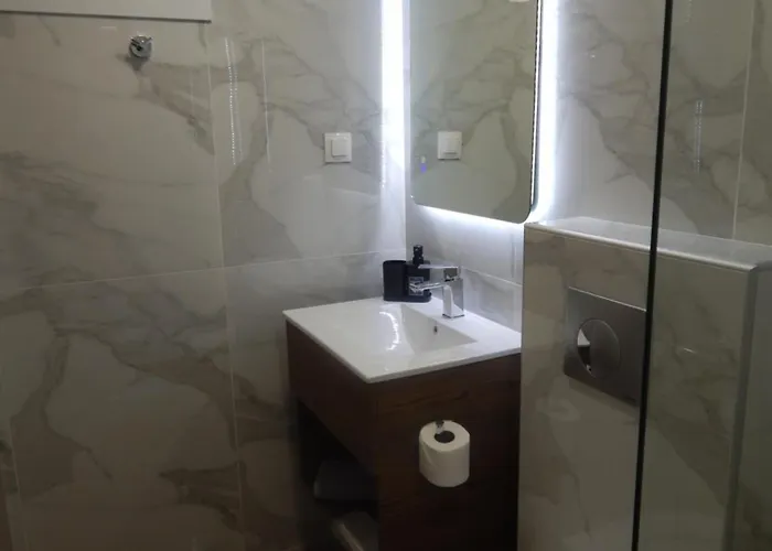 Nioplias Luxury
