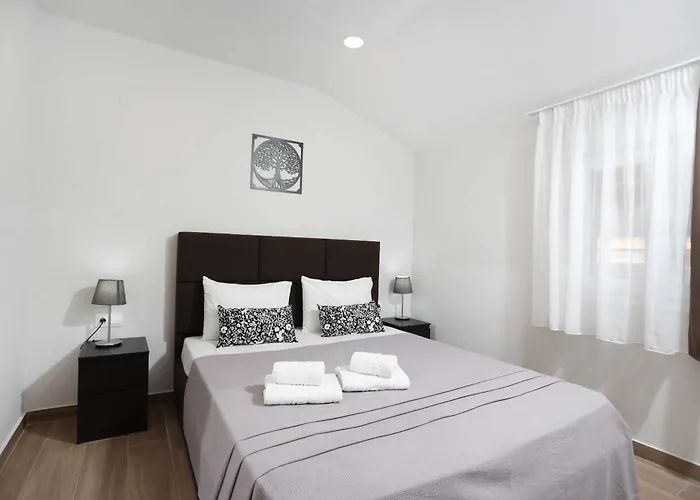 Nioplias Luxury 3*