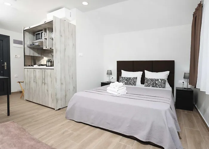 Nioplias Luxury 3*