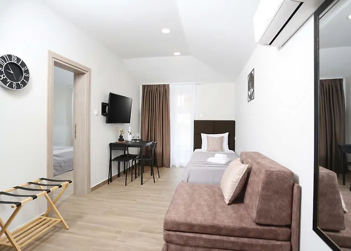 Nioplias Luxury 3*