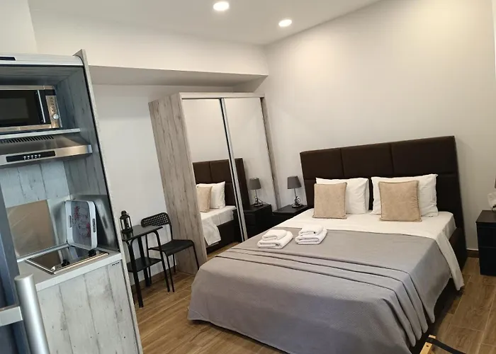 Nioplias Luxury