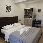 Lägenhetshotell Nioplias Luxury 3*